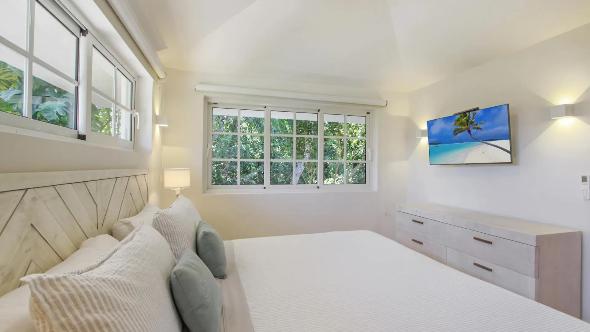 5-Bedroom Pool Villa For Up To 10 People In Puntacana Resort & Club Punta Cana