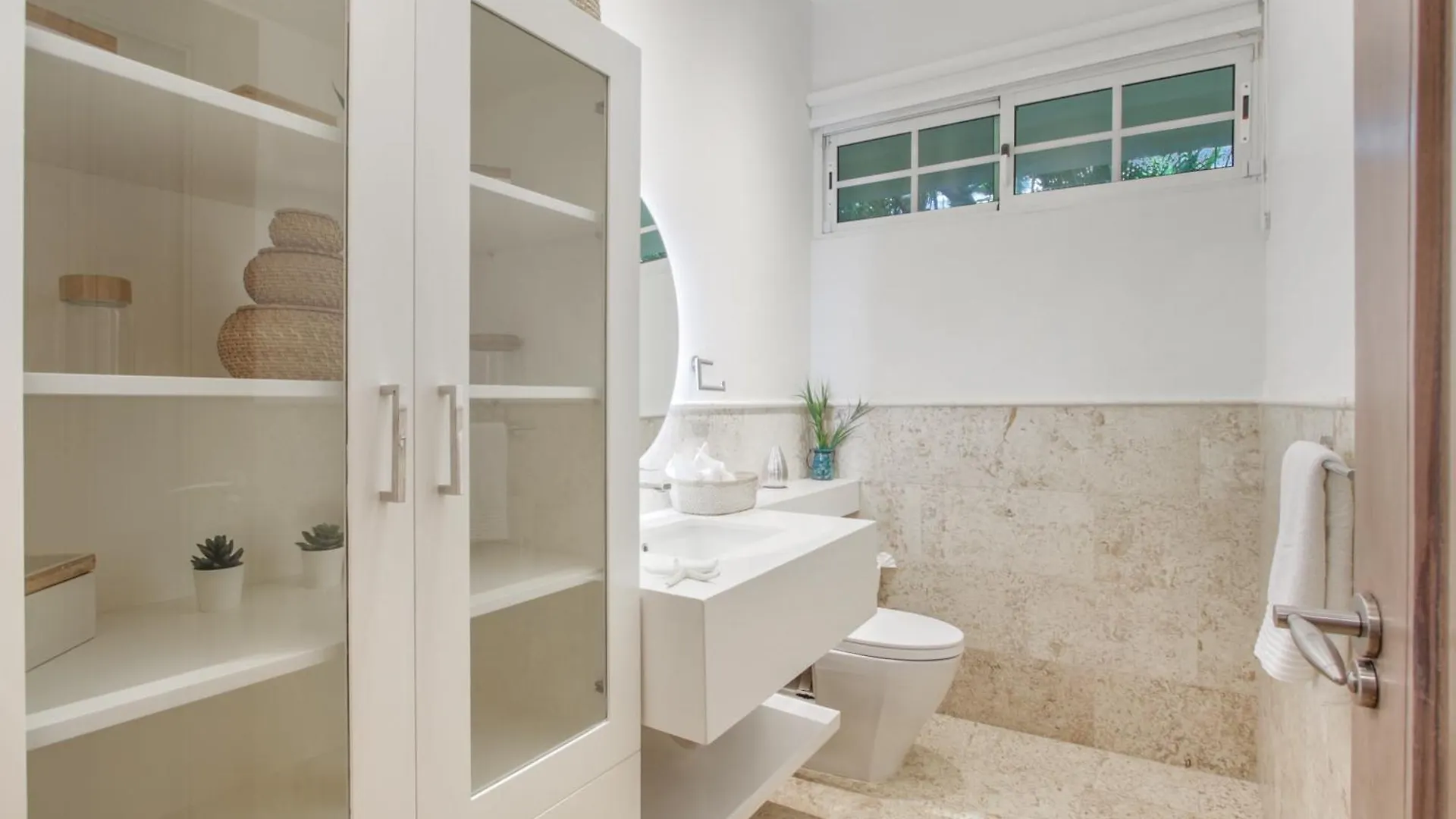 5-Bedroom Pool Villa For Up To 10 People In Puntacana Resort & Club Punta Cana 0*,  República Dominicana